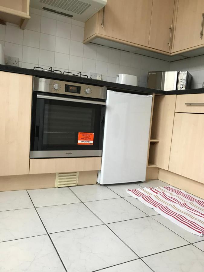 Newington Area Apartment EDI